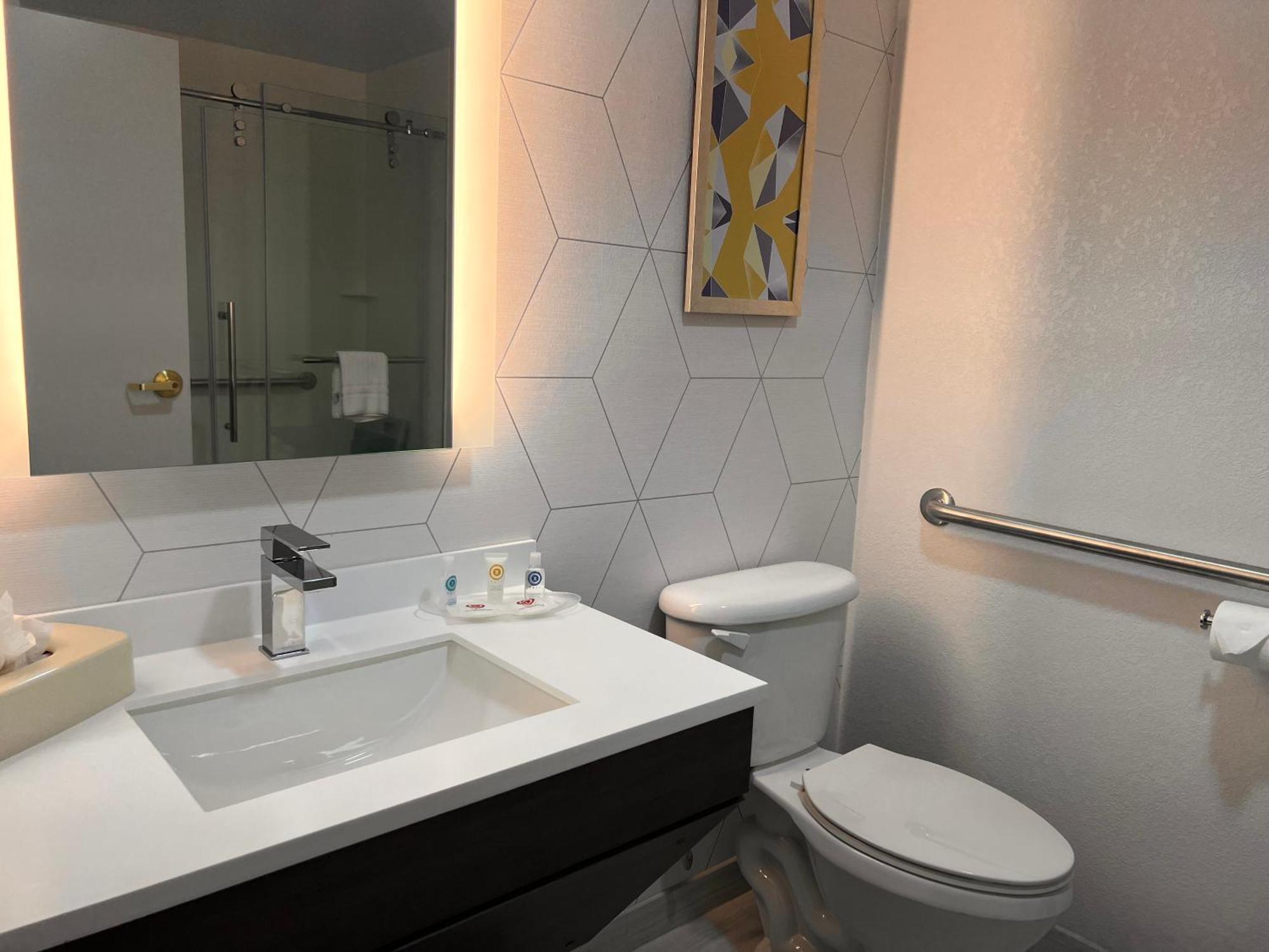 Comfort Suites Louisville Airport Kültér fotó