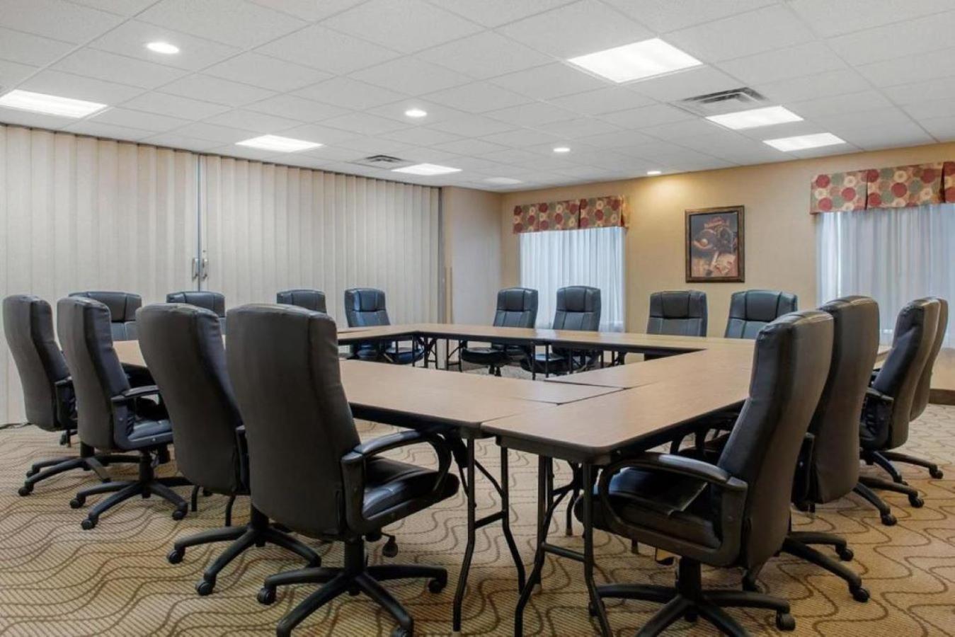 Comfort Suites Louisville Airport Kültér fotó