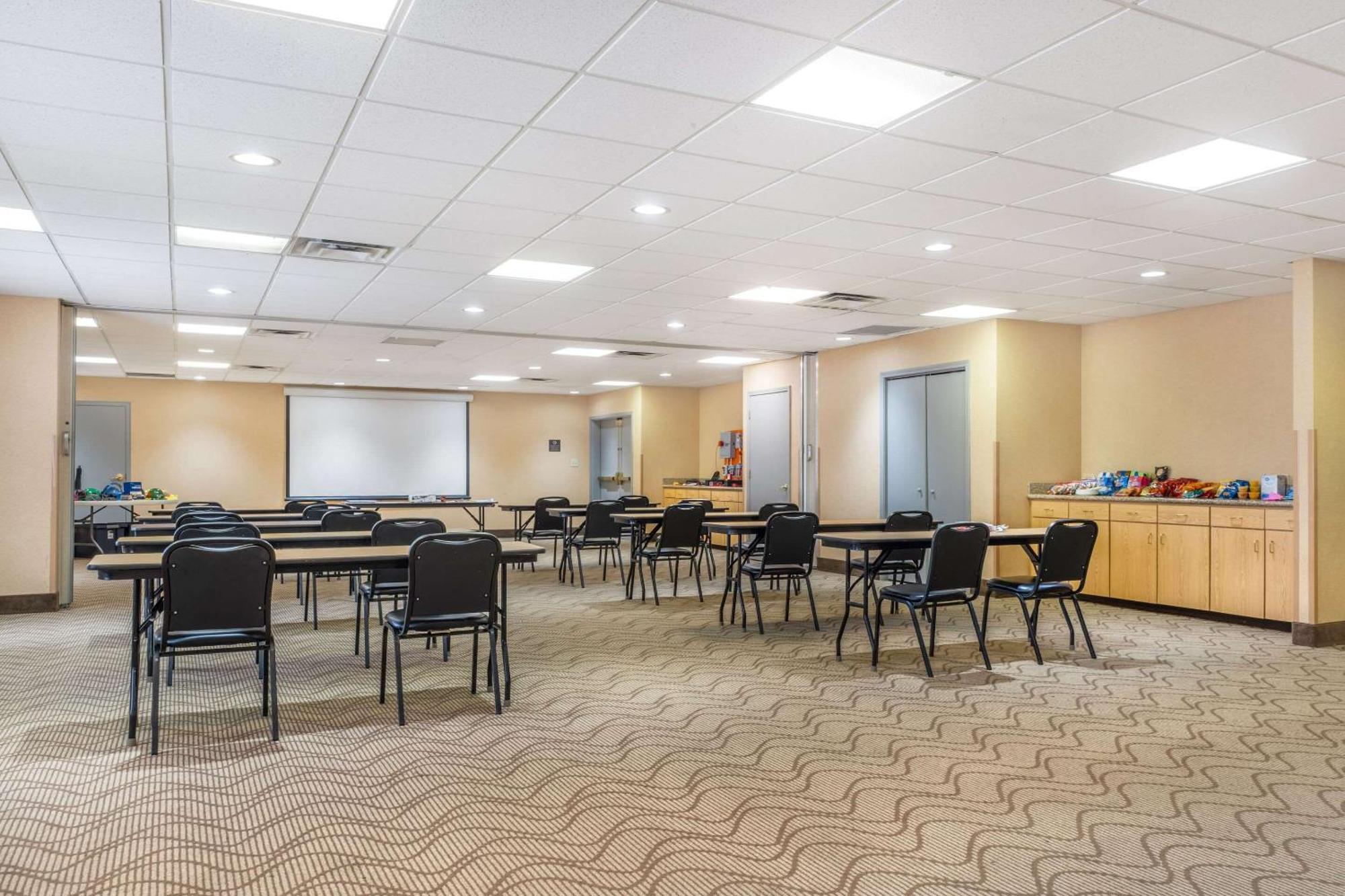 Comfort Suites Louisville Airport Kültér fotó